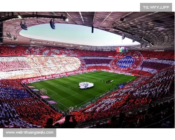 马赛3-1勒阿弗尔，欧冠主场三连胜，球迷看台展示巨幅TIFO致意主帅。